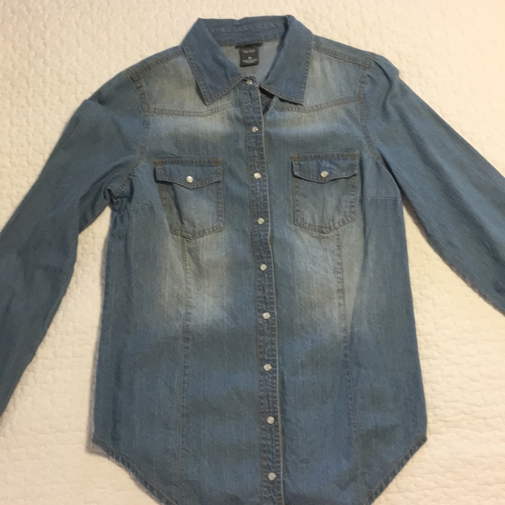 Denim shirt